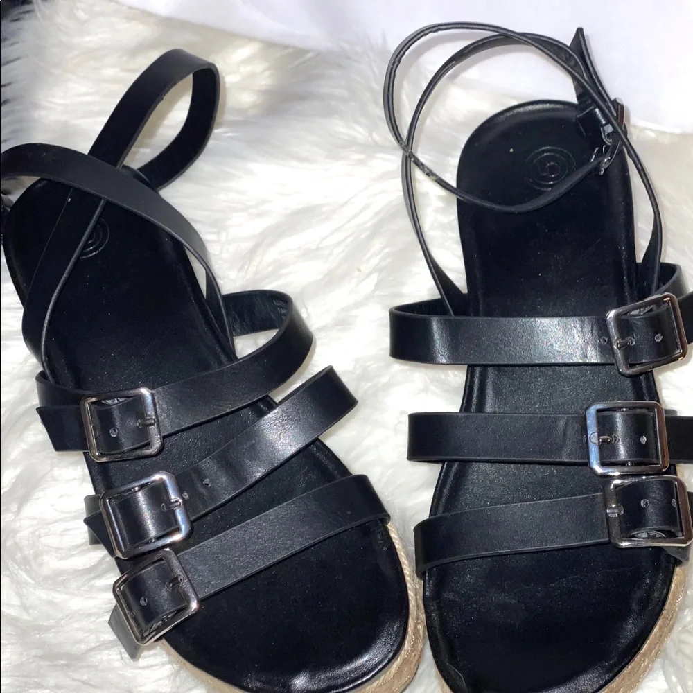 NWT U.O. BLK STRAP WEDGES W/ JUTE  9 - Picture 4 of 7